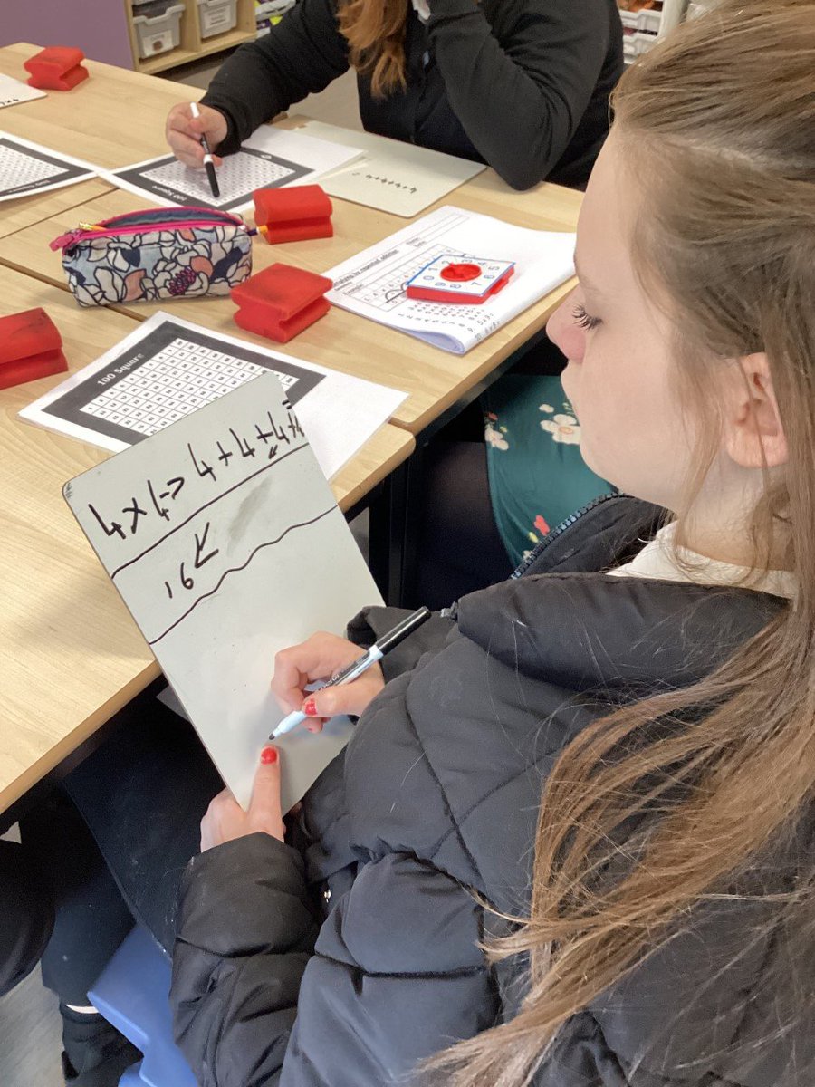 CedarbankSchool's tweet photo. S1 are busy learning to use different strategies to support their understanding of multiplication. #wlnumeracy #confidentindividuals #successfullearners https://t.co/bX0y3hqvK3