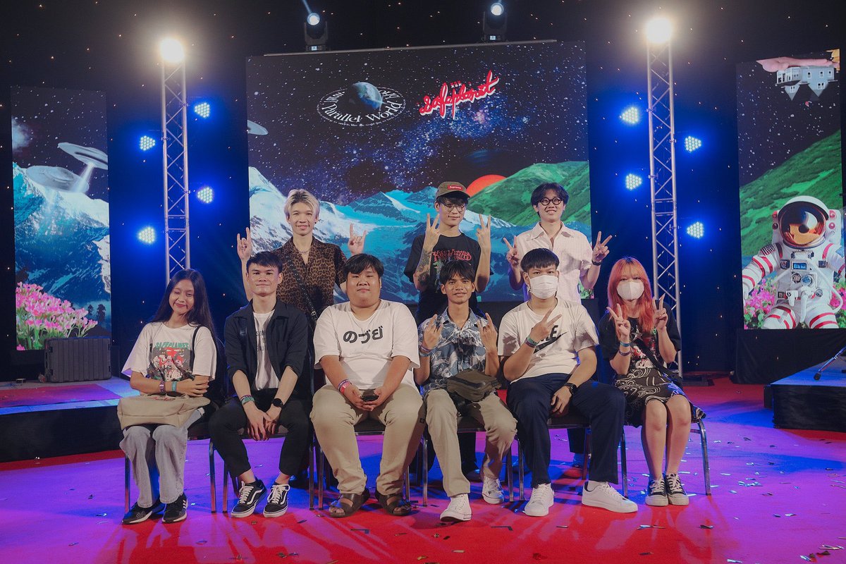 Parallelworldc's tweet photo. #เปิดประตูสู่โลกคู่ขนานกับSafeplanetXTelexTelexs
#parallelworldconcert
#safeplanet #telextelexs 
#eventutcc #utcc https://t.co/HORcdESp4X