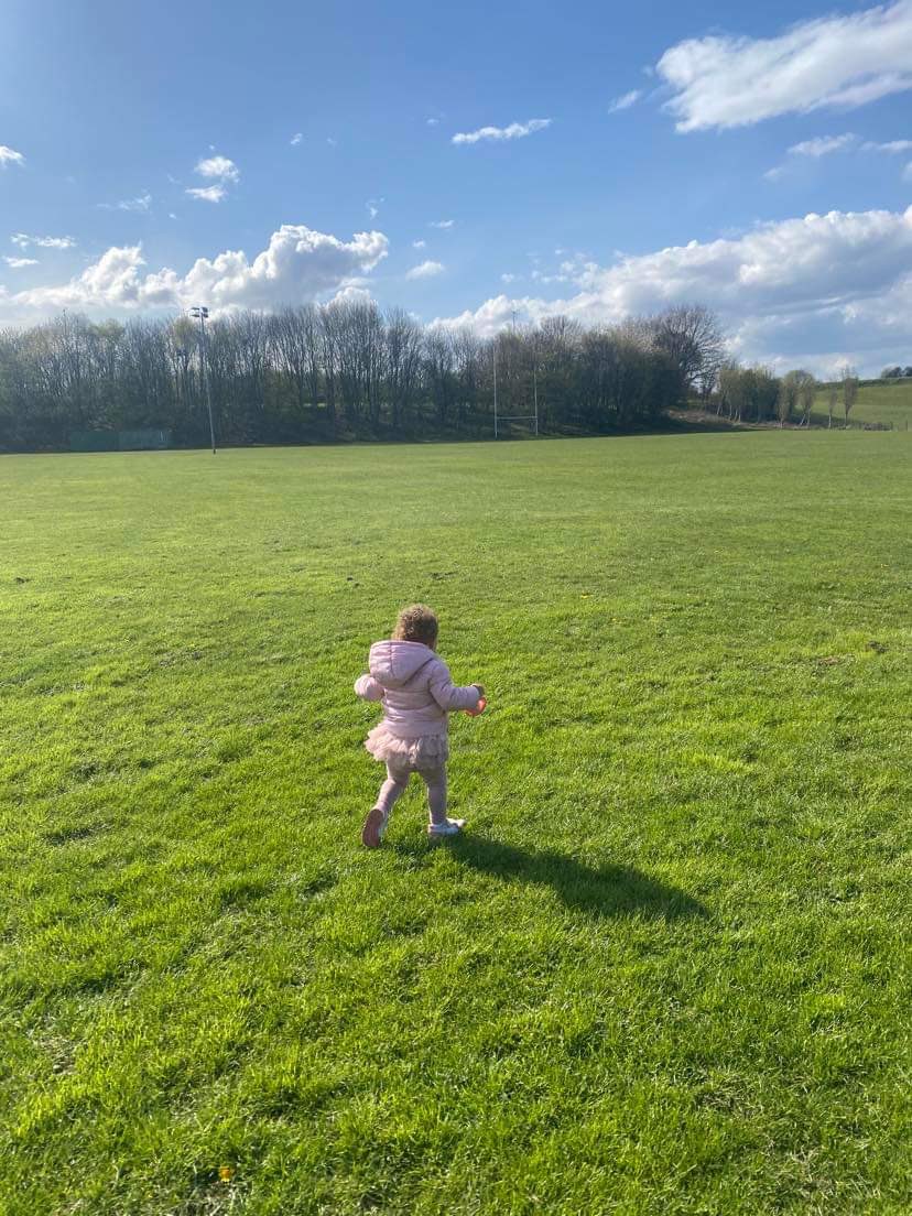 Look at my lil girl running free in the Scottish countryside… #MollyJean @LeanneMcQueen1 @MollyMcQueen