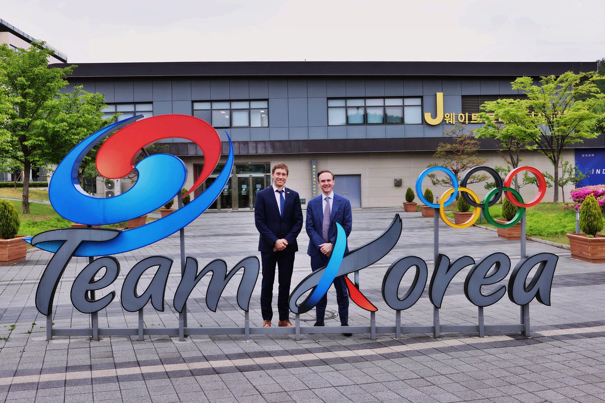 A significant step towards global sports education and innovation! AISTS signed an MoU with the <a href="/Korea_Olympic/">대한체육회</a> to share international sports education programs and promote exchanges in sports science and technology. #AISTS #globalpartnership #sporteducation #SouthKorea