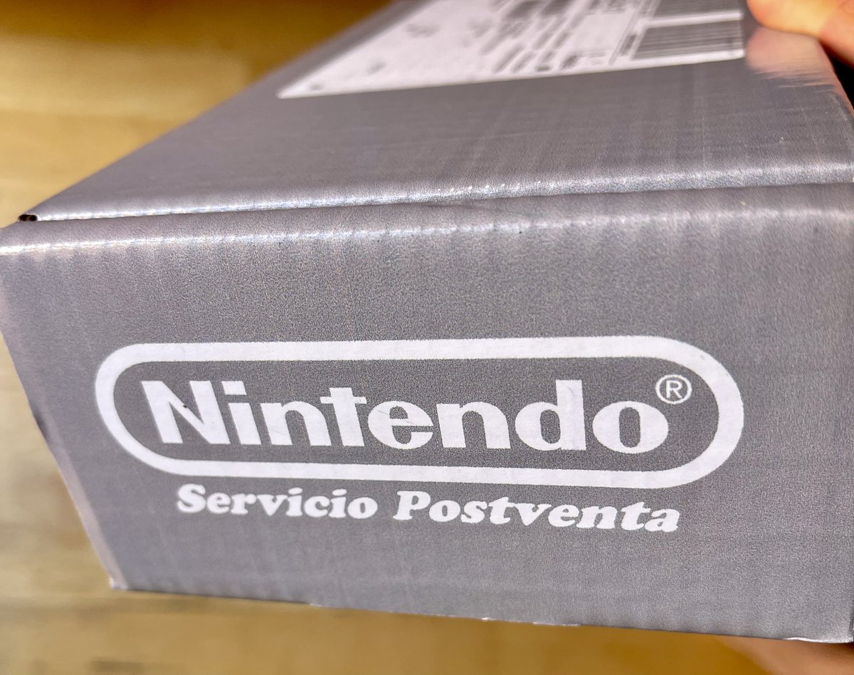 RubioCarlos's tweet photo. @NintendoStoreES Ya fueron reparados , gracias @NintendoES @NintendoEurope https://t.co/7n0INRlJwH