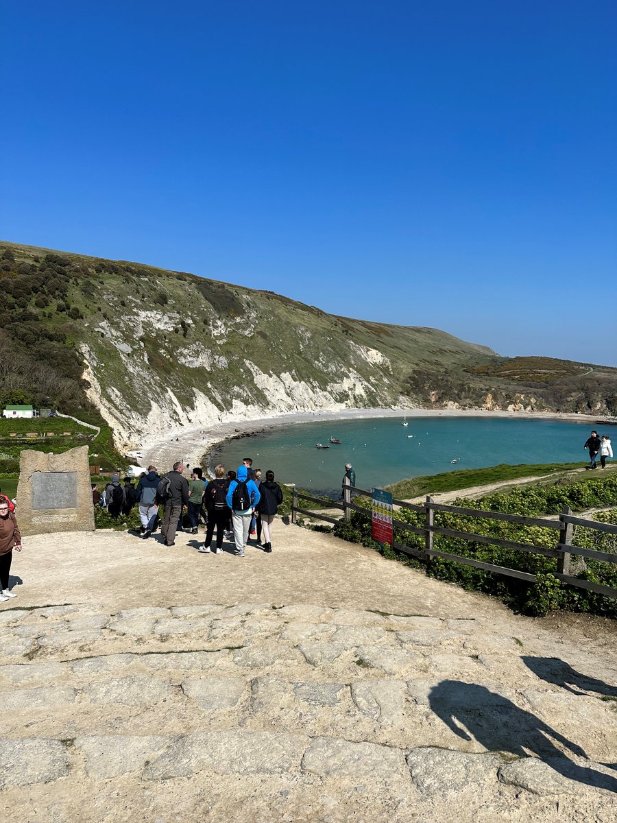 ArthurTerrySch's tweet photo. Year 12 and 13 Geography students had a brilliant week in Dorset!

Visiting Chesil Beach, Stair Hole, Lulworth Cove and Old Harry! 

The weather was an added bonus! ☀️😎⛰️
 
@the_atlp https://t.co/HeAZklnbKc
