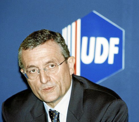 Triste d’apprendre la disparition de François Léotard, un homme pol. d’envergure qui a honoré avec passion ses mandats électifs puis sa fonction de ministre. Pdt de l’UDF de 1996 à 1998, il fut une personnalité à l’esprit brillant qui a oeuvré pour le courant libéral &amp; centriste