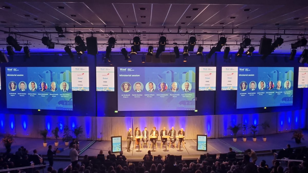 OpenSlide's tweet photo. Day 1 at the #WindEurope2023 Annual Event in Copenhagen, and the room is packed for the Ministerial session!
#windpower #eventprofs #eventtech #teamOSS https://t.co/1N0JajsX7z