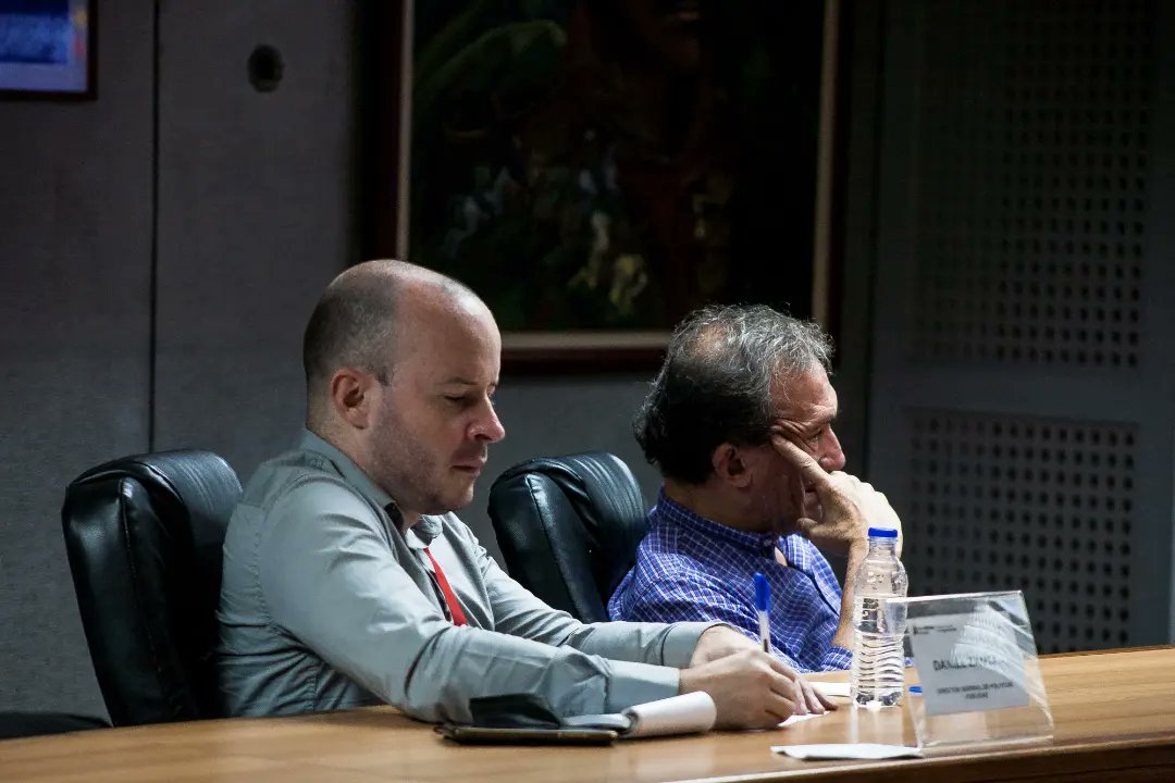 #AlDía|| La Ministra del poder popular para la Educación Universitaria, Sandra Oblitas, encabezó la Junta Ministerial para evaluar y avanzar con los proyectos inherentes a cada área operativa del MPPEU.

Más detalles: bit.ly/3V3wpXI

 #VenezuelaTerritorioDePaz