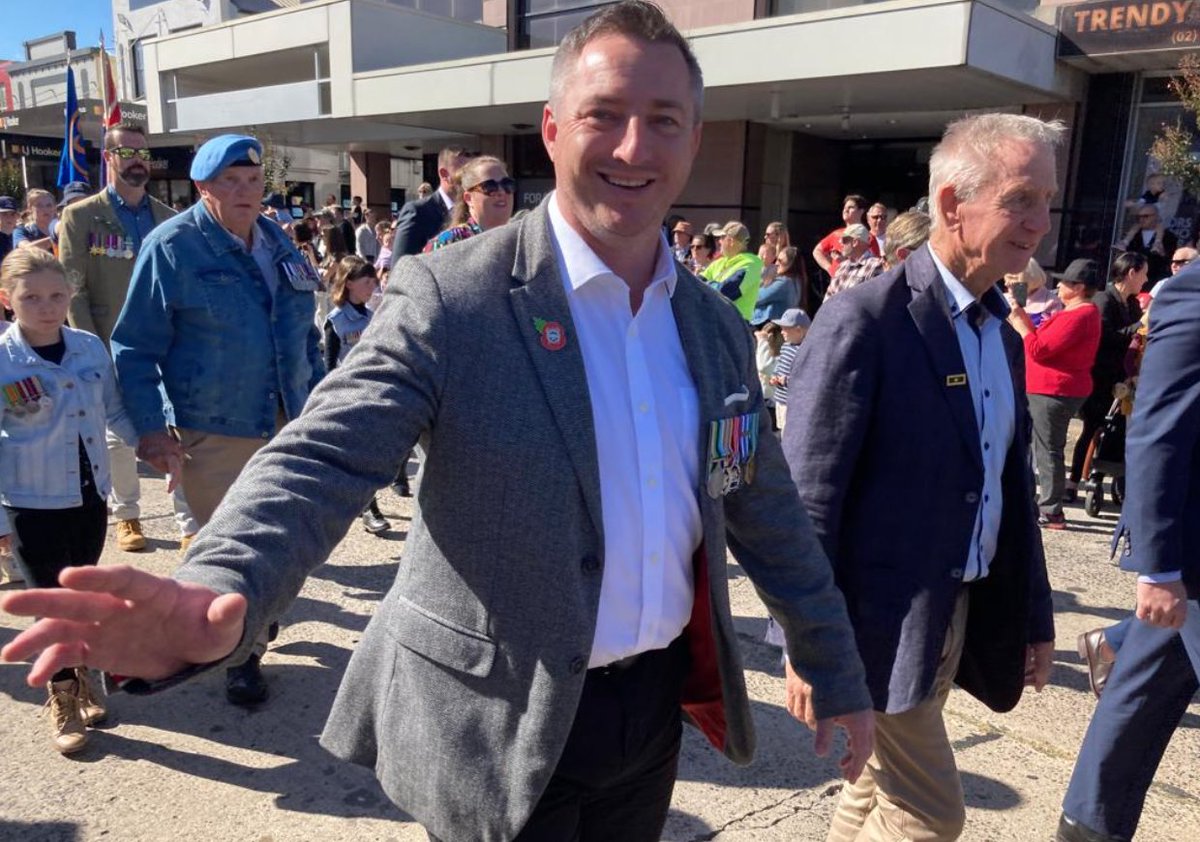 It's #AnzacDay2023 . Had a quick call with my brother and Dad back home before they headed off to the March. On my mind are past and current service folks, civilians, and all those impacted by wars and violence around the world. 
#AnzacDay