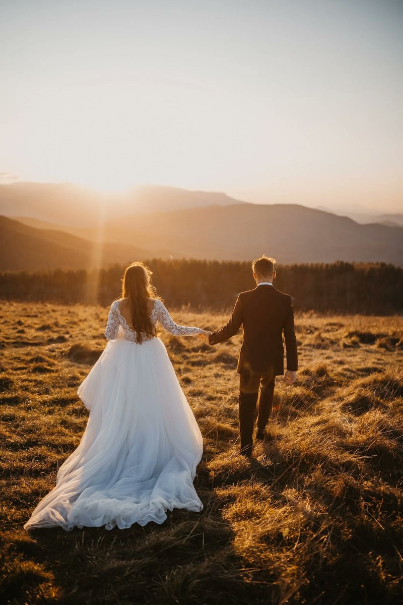 SettingsEvent's tweet photo. We're excited that our friends at Badger Creek Ranch are now hosting intimate weddings! Learn more here: https://t.co/8Kc0QUmmWF 
-
#weddingvendors #coloradoweddings #weddingrentals #rentalcompany #coloradorentals #partyrentals #eventrentals #wehaveit #settingseventrental https://t.co/V0p44AEE3i