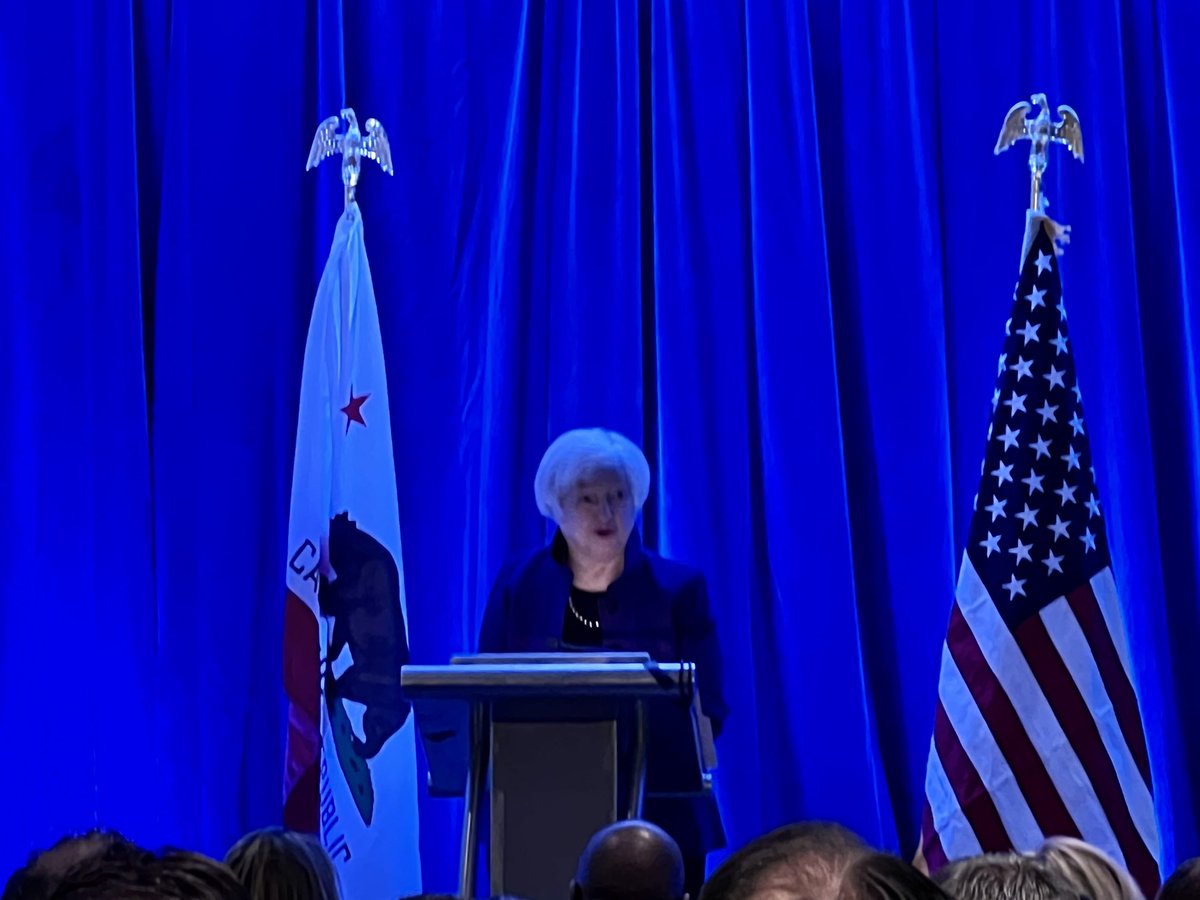 HC_SacValley's tweet photo. Kicking off the day with Sutter Health CEO Warner Thomas, Rep. Matsui, and Janet Yellen — the 1st person to chair the WH Council of Economic Advisors, chair the Federal Reserve, and serve as Secretary of the Treasury. @DorisMatsui #captocap23 @SutterHealth https://t.co/BmvckLxx5L