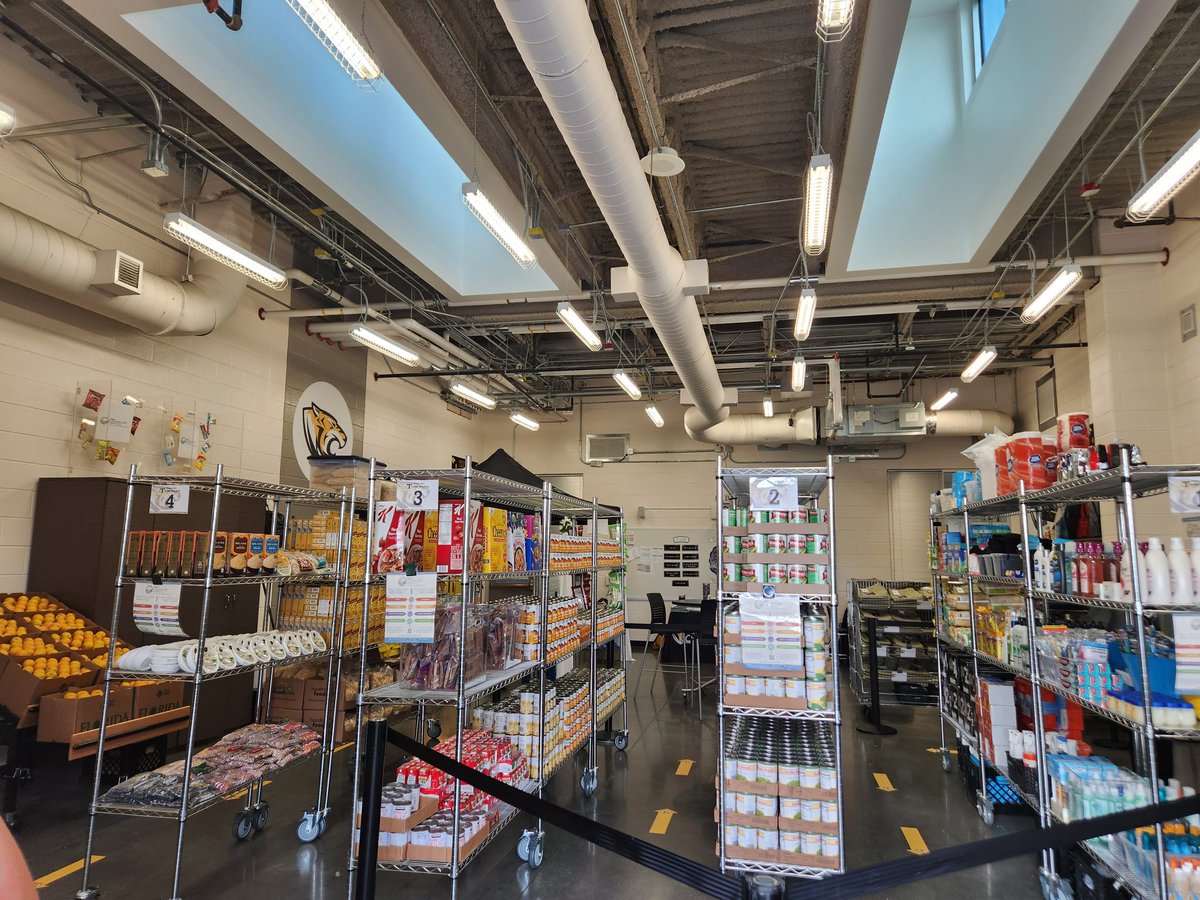 Berzayda Ochoa (@berzaydaochoa) on Twitter photo What a joyous moment being able to celebrate the grand opening of the Tiger Market <a href="/SHMSTC/">Sam Houston MSTC</a> <a href="/HISDHighSchools/">HISDHighSchools</a> @HISD_Wraparound <a href="/Dra_CastilloC/">Candice Castillo, Ed.D.</a> What a joyous moment being able to celebrate the grand opening of the Tiger Market <a href="/SHMSTC/">Sam Houston MSTC</a> <a href="/HISDHighSchools/">HISDHighSchools</a> @HISD_Wraparound <a href="/Dra_CastilloC/">Candice Castillo, Ed.D.</a>