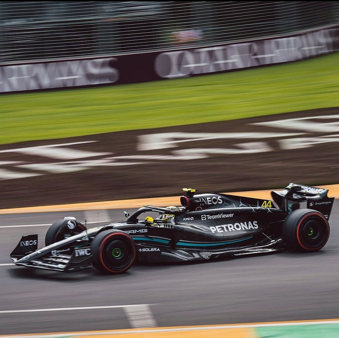 lewis_44br's tweet photo. Segundo James Allison, teremos atualizações em todas as corridas, começando a partir de agora em Baku. Podem ser as vezes mais algumas peças, as vezes menos peças mas a cada corrida teremos novidade. 👀 https://t.co/e2fNaUljIo