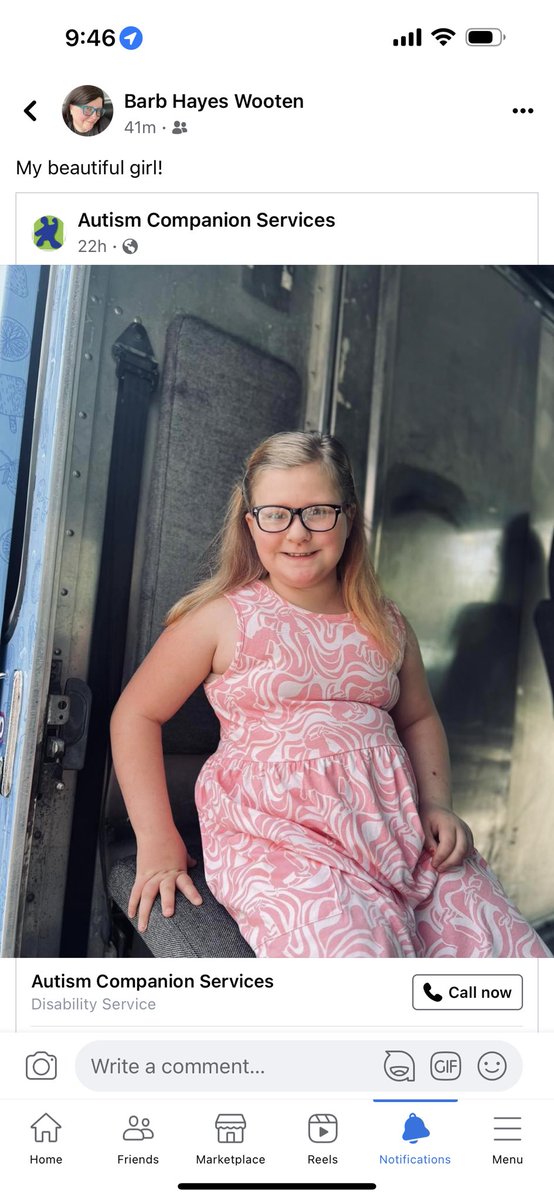 AutismMichael's tweet photo. @dannywood your little friend is missing you hard core. Please talk to her. @DonnieWahlberg https://t.co/uV99AFI3Ra