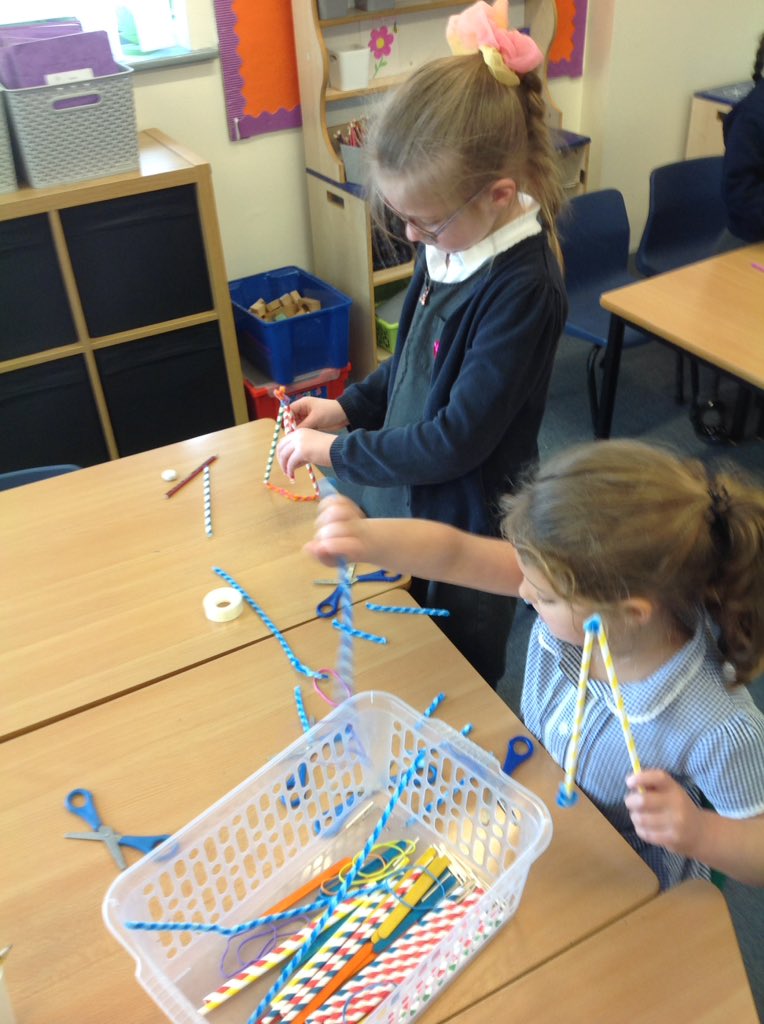 GBS_Crickets's tweet photo. Crickets have had a wonderful afternoon exploring structures and thinking about how to make them stronger, stiffer and stable! #gbs4DT @GilesBrookSCH https://t.co/wkkazJi1dI