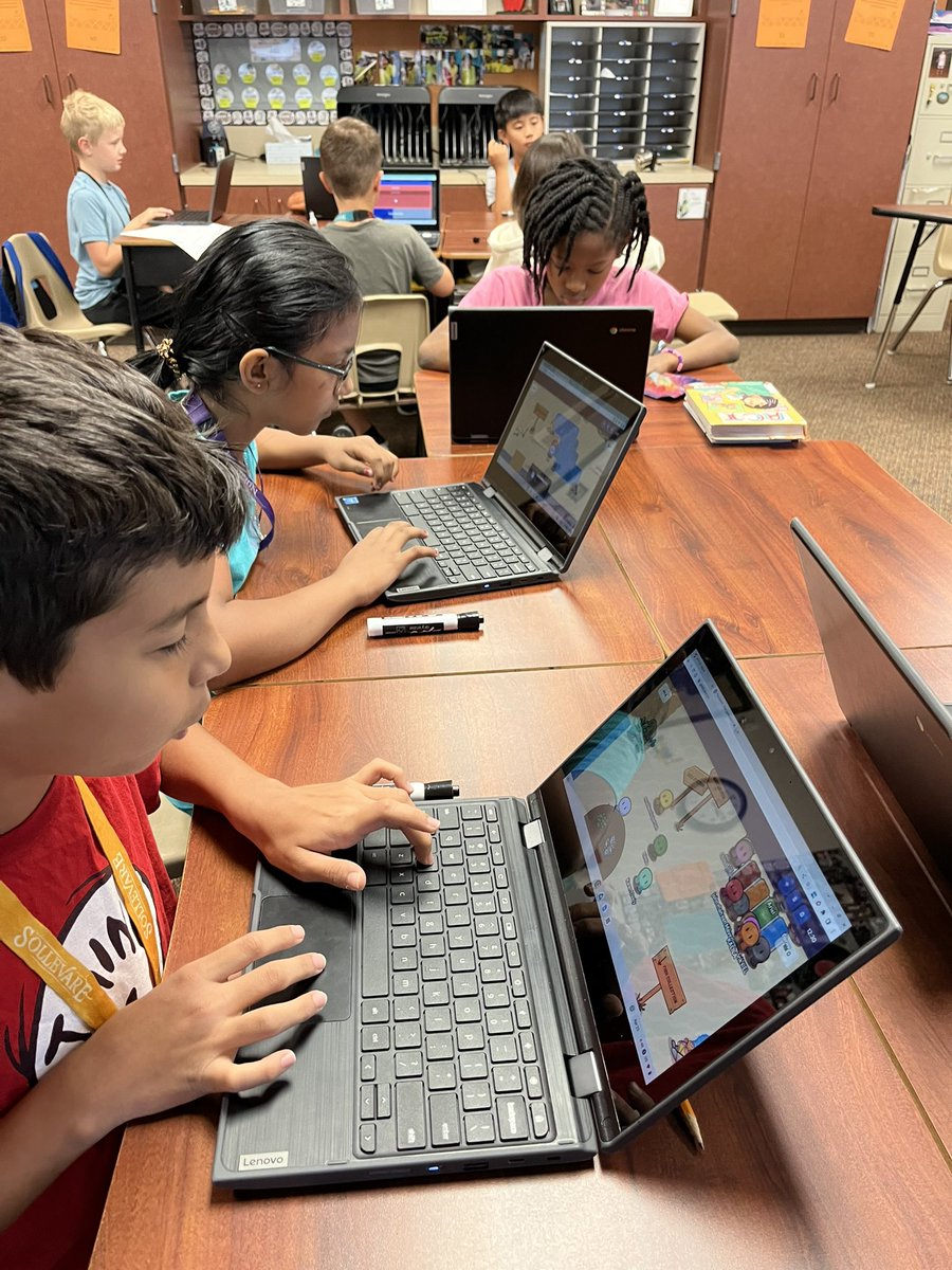 karenwlively's tweet photo. Enjoying our math review with gimkit. So much fun! @StanleyStampede #ilovesse https://t.co/ukU8p1MNVS