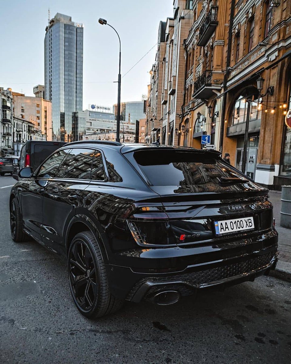 motorforms's tweet image. AUDI RSQ8 🥷