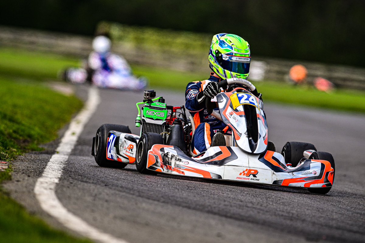 PrecisionRacin's tweet photo. Whilton Mill last weekend 👌
#karting #racing #fun #teamwork #coaching #nexuspower #rotax https://t.co/V4FILfEOZt