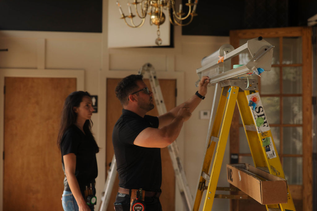 SPFWindowFilms's tweet image. We measure twice, cut once, and are always training.  -#3MWindowFilm #SPFWindowFilms-Interested in something like this? Call and talk to one of our team members! Office 601-255-0257