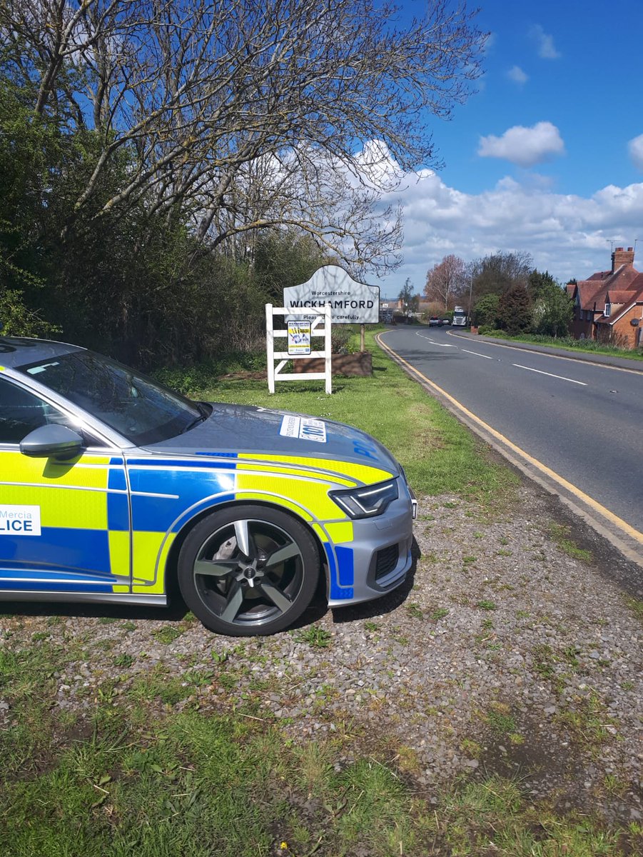 OPUWorcs's tweet photo. Following community concerns, we have been carrying out speed enforcement in the Wickhamford area @EveshamCops @WMerciaRoads #fatal4 #CommunityCharter https://t.co/UppgMqASwu