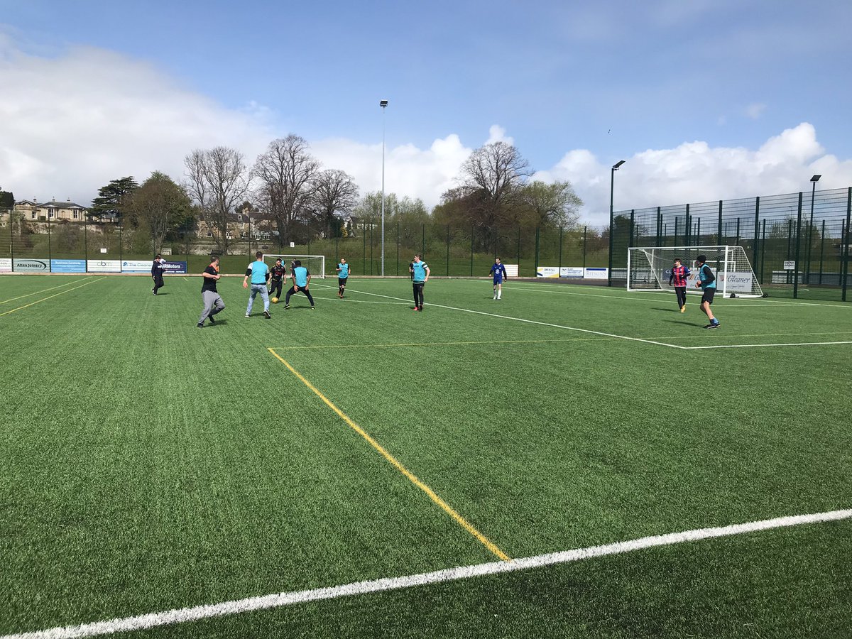ElginSportsCT's tweet photo. 𝗔𝗰𝘁𝗶𝘃𝗲 𝗥𝗲𝗰𝗼𝘃𝗲𝗿𝘆 𝗠𝗼𝗿𝗮𝘆 - 𝗙𝗼𝗼𝘁𝗯𝗮𝗹𝗹 𝗦𝗲𝘀𝘀𝗶𝗼𝗻 

Great to see the numbers up this week 🤩 

Well done to the 18 participants that turned up to enjoy the football activities at #TheGleanerArena in the sunshine ☀️ 😅

#ActiveRecoveryMoray https://t.co/ruTAuxEwRv