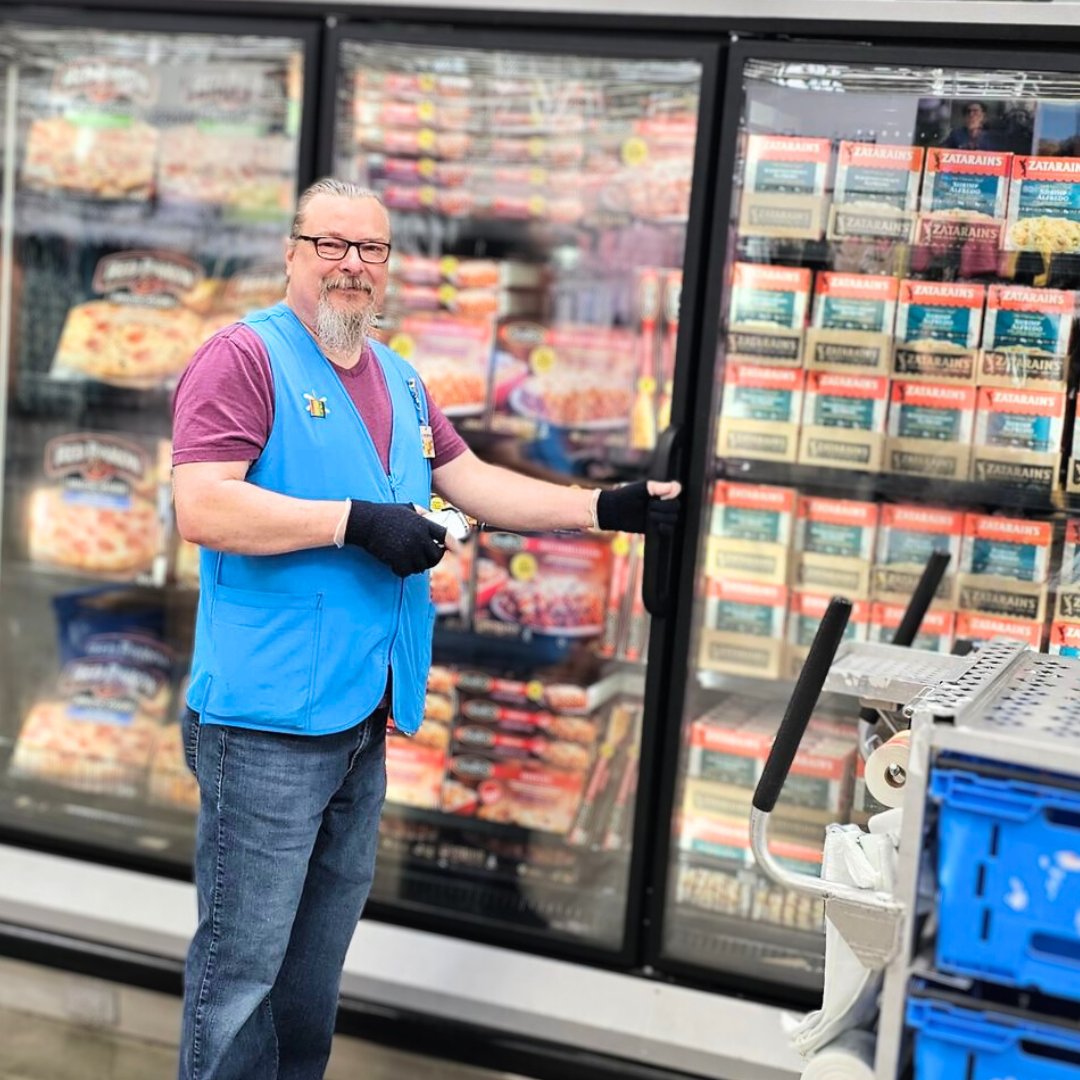 WalmartWorld's tweet photo. He's not your average Joe. π Help us recognize Personal Shopper Joe at Store 2566 in Charles Town, WV, for his outstanding work and for always going above and beyond. π₯³ Joe, we canβt thank you enough. π Keep up the great work. #MyWalmart #Work #WalmartAssociate https://t.co/LK0bJBL1FM