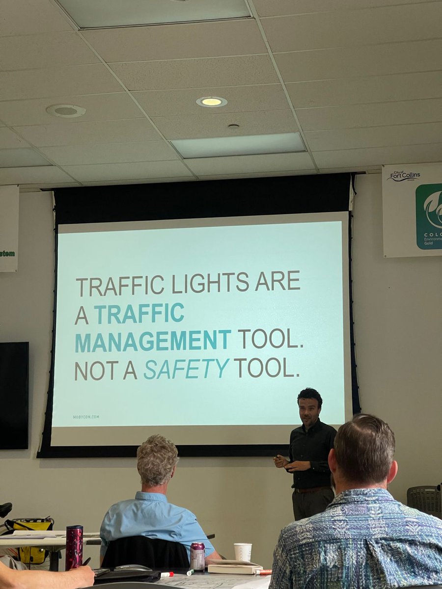 mobycon's tweet image. Last week, @lennartnout, with the @Cycling_Embassy &amp;amp; @GoudappelTweets, led an amazing #ThinkBike workshop in Fort Collins, CO.

Over three days, we led workshops on #intersectiondesign &amp;amp; #network planning, &amp;amp; had a showing of &quot;Together we Cycle&quot; followed by a panel discussion.