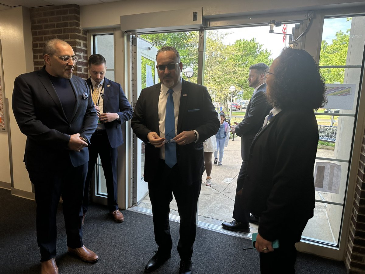 Arlington Public Schools tweet media