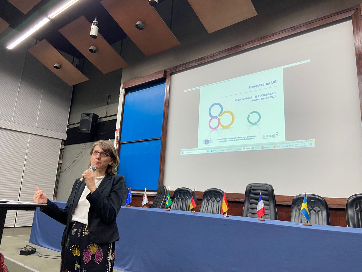 EuraxessBrasil's tweet photo. Ontem na @UERJ_oficial tivemos o privilégio e a satisfação de encontrar muitos estudantes e pesquisadores interessados em estudar ou fazer pesquisa na Europa! 

#studyinEurope https://t.co/oIG6k0ZXlx