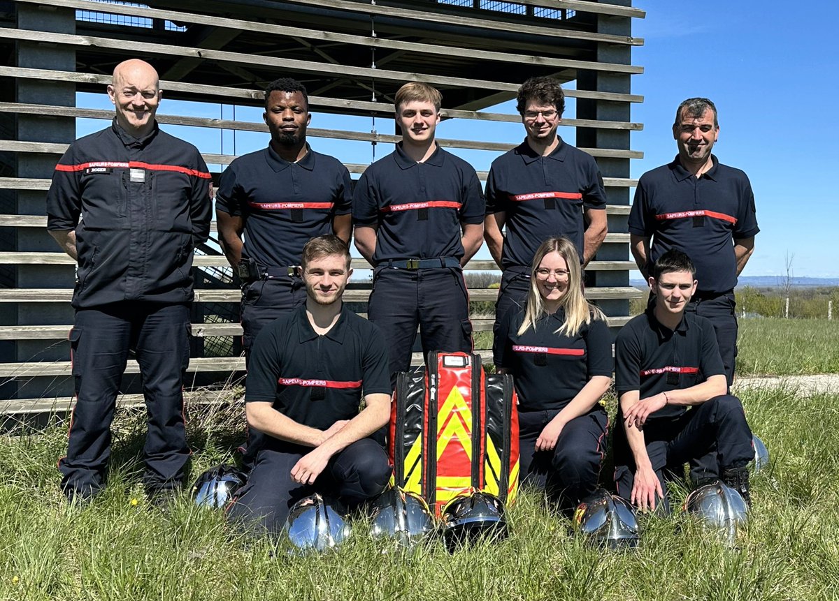 PompiersDuLot's tweet photo. Les @PompiersDuLot en formation d'équipier #PromptSecours à #LabastideMurat sur 6 samedis consécutifs. Fin de stage le 22-04.
https://t.co/VPnBfpIC5X https://t.co/G33XEdDwQh