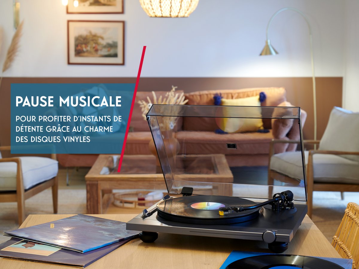 Thomson_FRA's tweet photo. Quel album écouteriez-vous pour passer une pause musicale réussie avec le tourne-disque TT700 #Thomson ?
▶️ https://t.co/cMEgXXwyqC
#ThomsonAudio #TT700 #Musique #PlatineVinyle https://t.co/C77JhY6c1M