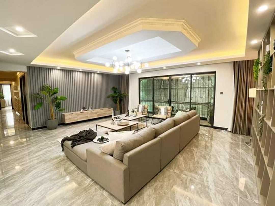 FrankBirachi's tweet photo. BIGGEST  4 and 5 Bedroom Kileleshwa
FROM 24.5M
0729177333
Features of these 4&amp;5-bedroom, 265m² and 320m² .
Amenities
Backup generator serving both the interior and exterior parts, swimming pool,kids play area , functional fully equipped Gym and the borehole. #realestate https://t.co/sGEpS1aBLI