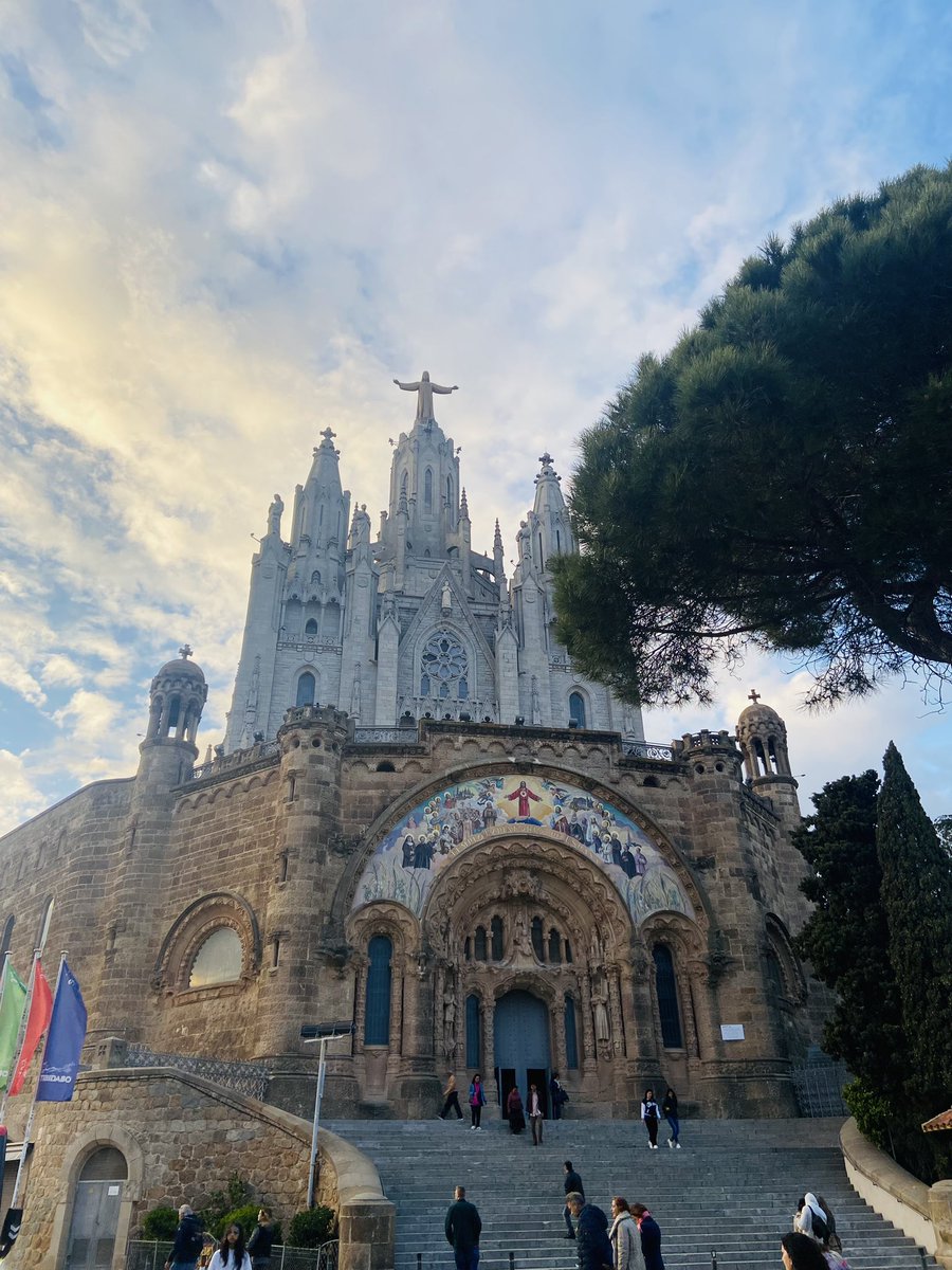 Y lo bonito que es Barcelona 🤍🤍