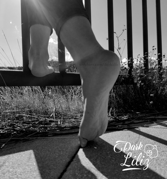 🖤Finally good weather! ☀️  📷Find out more on my onlyfans!📷 https://t.co/wEs1v1S7H3 #toes #toeslovers<a href="/tag/sexy"class="tags"><span>#sexy</span></a><a href="/tag/feetlovers"class="tags"><span>#feetlovers</span></a><a href="/tag/shorts"class="tags"><span>#shorts</span></a><a href="/tag/toes"class="tags"><span>#toes</span></a><a href="/tag/barefeet"class="tags"><span>#barefeet</span></a><a href="/tag/prettytoes"class="tags"><span>#prettytoes</span></a>