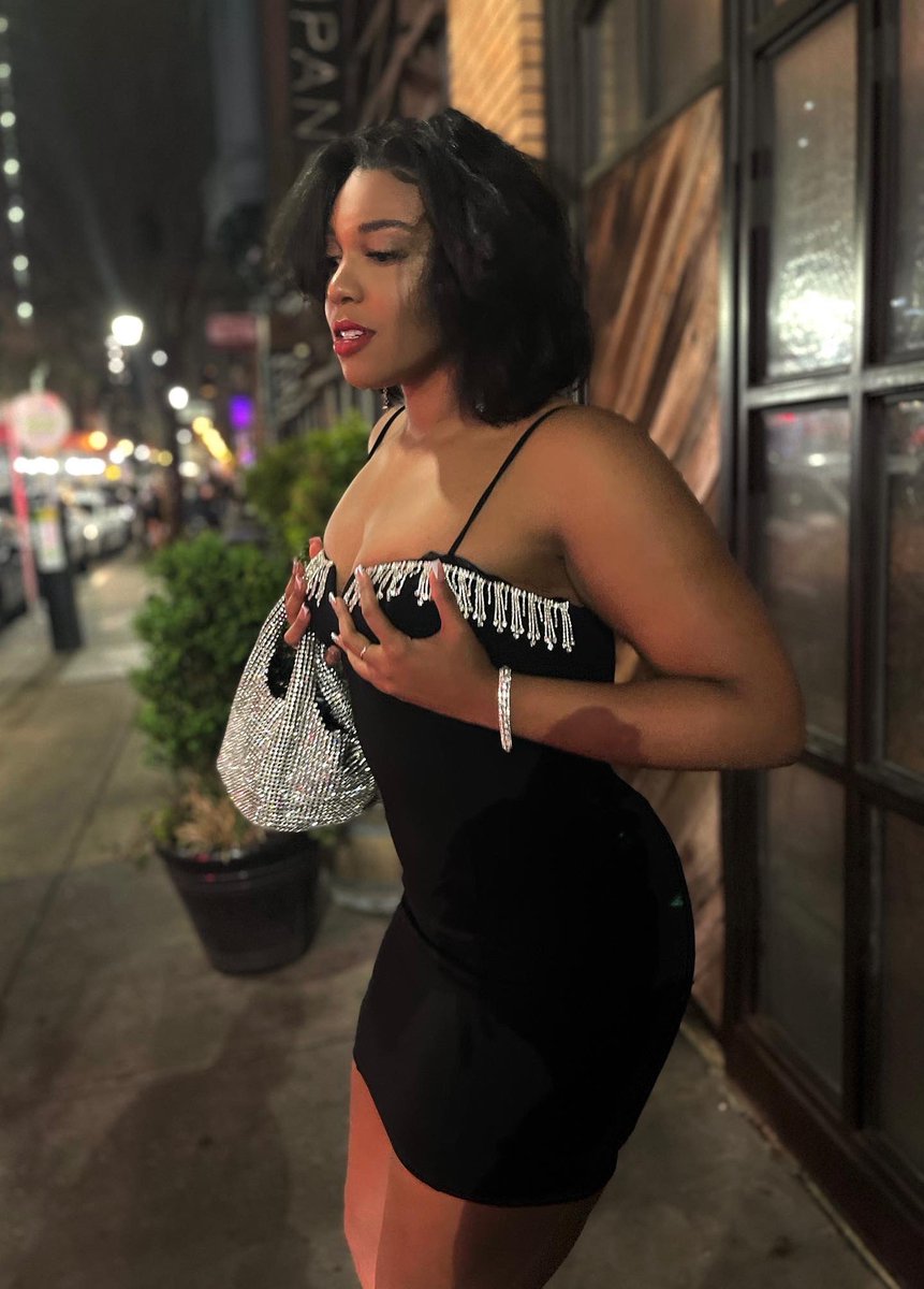 VicNOsecret's tweet photo. This was the prettiest and most special I’ve felt on my birthday in years, thank you to everyone that showed up for me 🫶🏽 https://t.co/8PHThWE7KI
