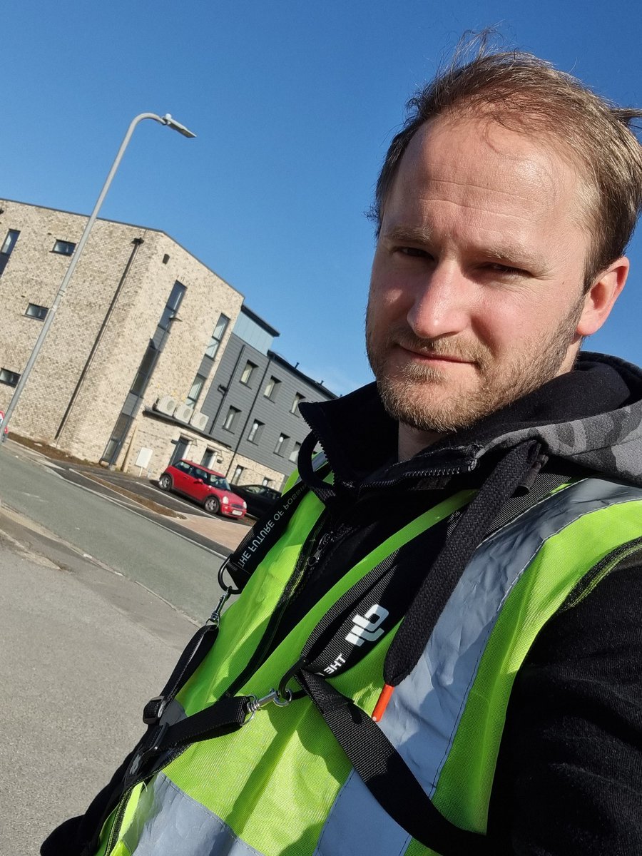 AerialJw's tweet photo. on site documenting the installation of @SoModular pods. What a lovely day for it here in Aberavon. 

#modular #pods #homes #newbuild #construction #environmentallyfriendly https://t.co/WORluJy0Sx