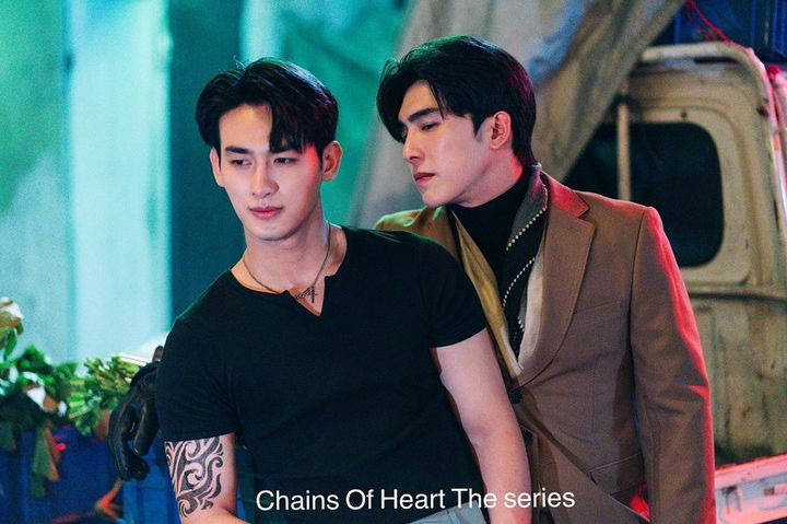 penpanelfriend's tweet photo. I wonder when you will drop the news @ChainsOfHeart1 about a special episode or a new season? 👀 or maybe I am expecting way too much..
#ChainsOfHeart
#BoomHaii
#PeterKen
#DinKen
@Bxxm_jj @haii36_ https://t.co/J95dE2btkY