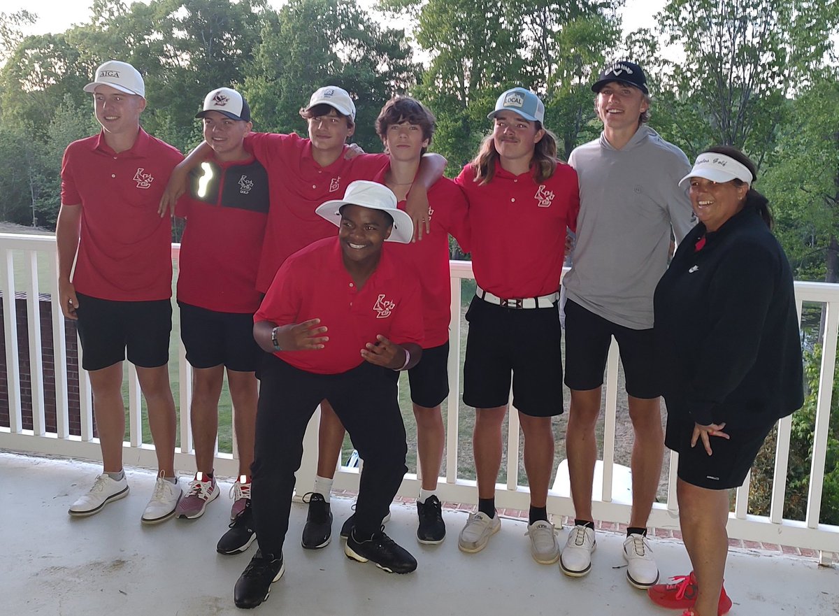 CLjr71's tweet photo. Well the LCS came up a little short in the conference finishing second in the regular season but still had a great year!

Dyanni, Austin (Lincolnton Campus) and Jonathan (Denver Campus) qualified for the regional tournament at Glen Oaks in 2 weeks. Let's go Eagles! https://t.co/y8g9JqfH12