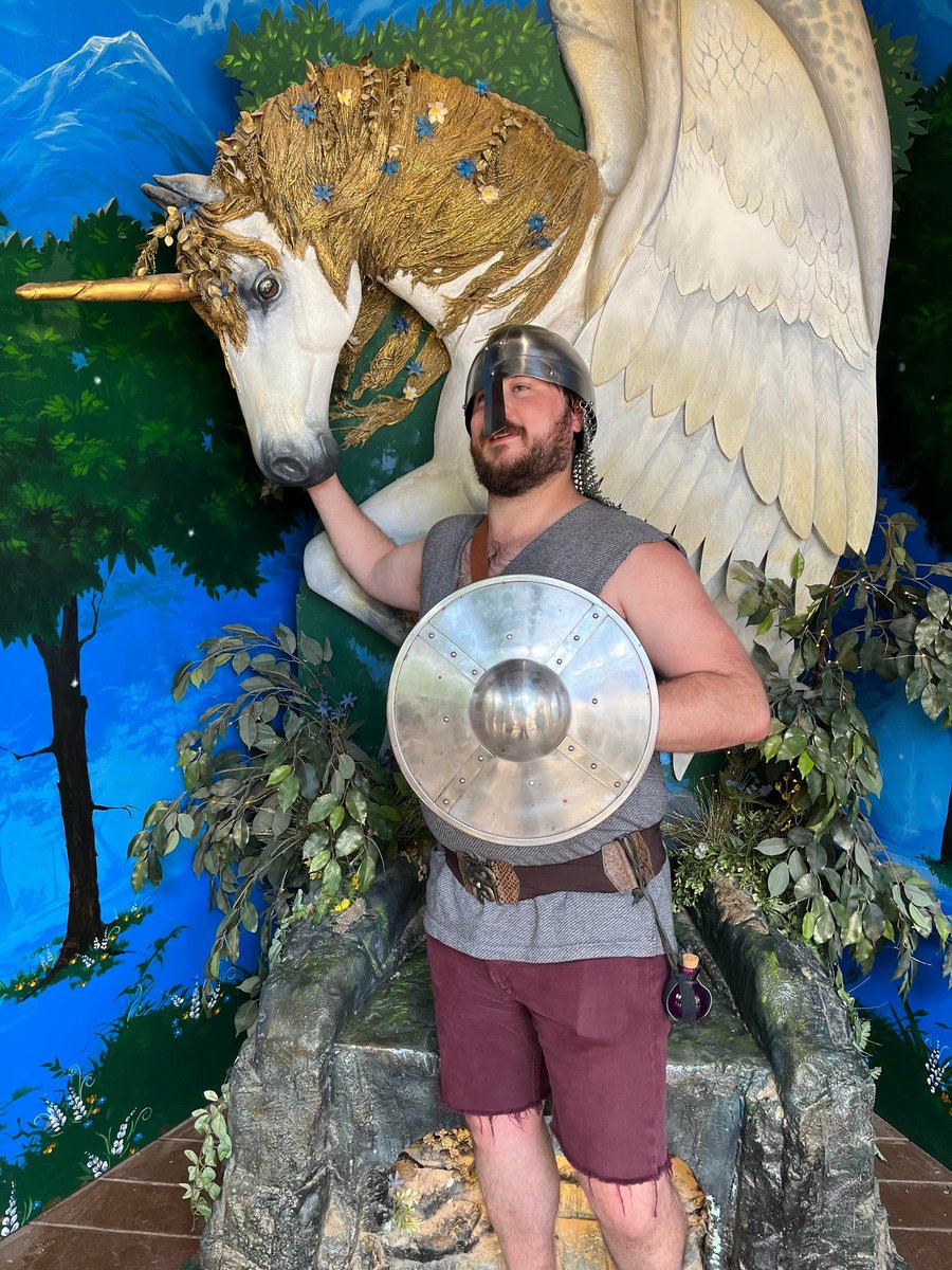 NPCIncorporated's tweet photo. We at NPC, Inc. would like to wish a Happy Birthday to our very own Hobert Thompson! He is the DM (District Manager) of the podcast and a good many livestreams! Today, celebrate as he would: by joyfully stumping your friends and taking at least one shot of Malört! https://t.co/pTvMKFtuqg