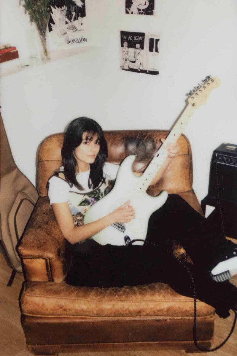 Record-Play tweet media