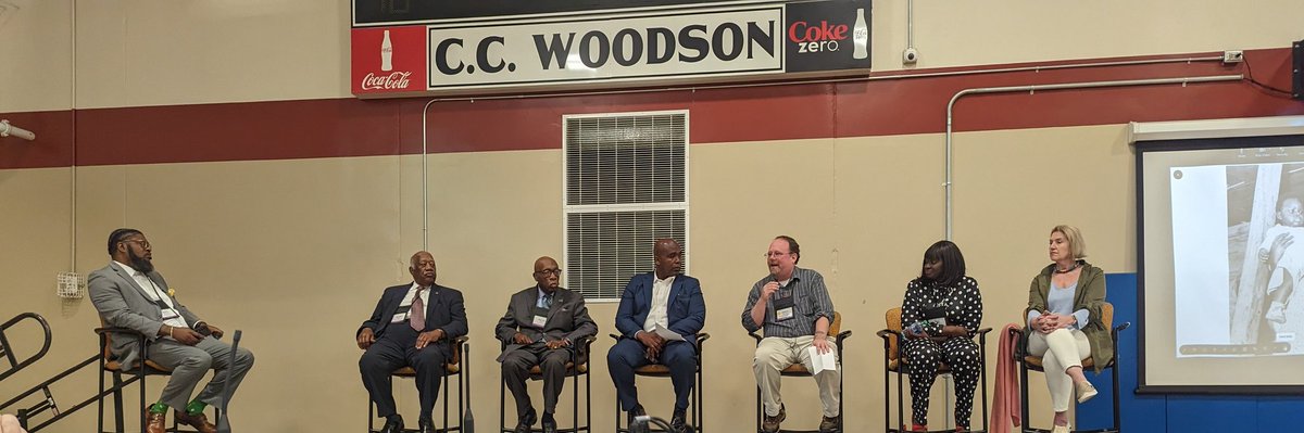 somavasaha's tweet photo. Spartanburg leaders talking about the #apologyresolution that was passed to own it's role in creating racial inequities, and committing to embedding a racial equity lens into financial decisions. Talking about how this was good initial step but needs real institutional support. https://t.co/c4XHnU5xbg