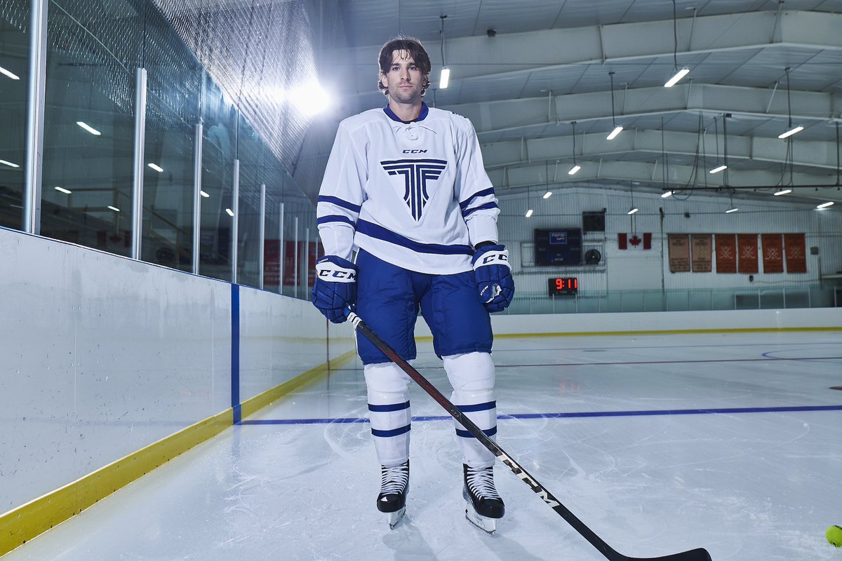 Enter for the chance to win a meet &amp; greet for 2 with Captain
@johntavaresfdn PLUS an official signed hockey stick. For each $25 donated, you’ll receive 1 entry. Donate @ LINK IN BIO. Open to 🇨🇦🇺🇸 residents! Winner announced post-playoffs. #johntavares #brighterfutures