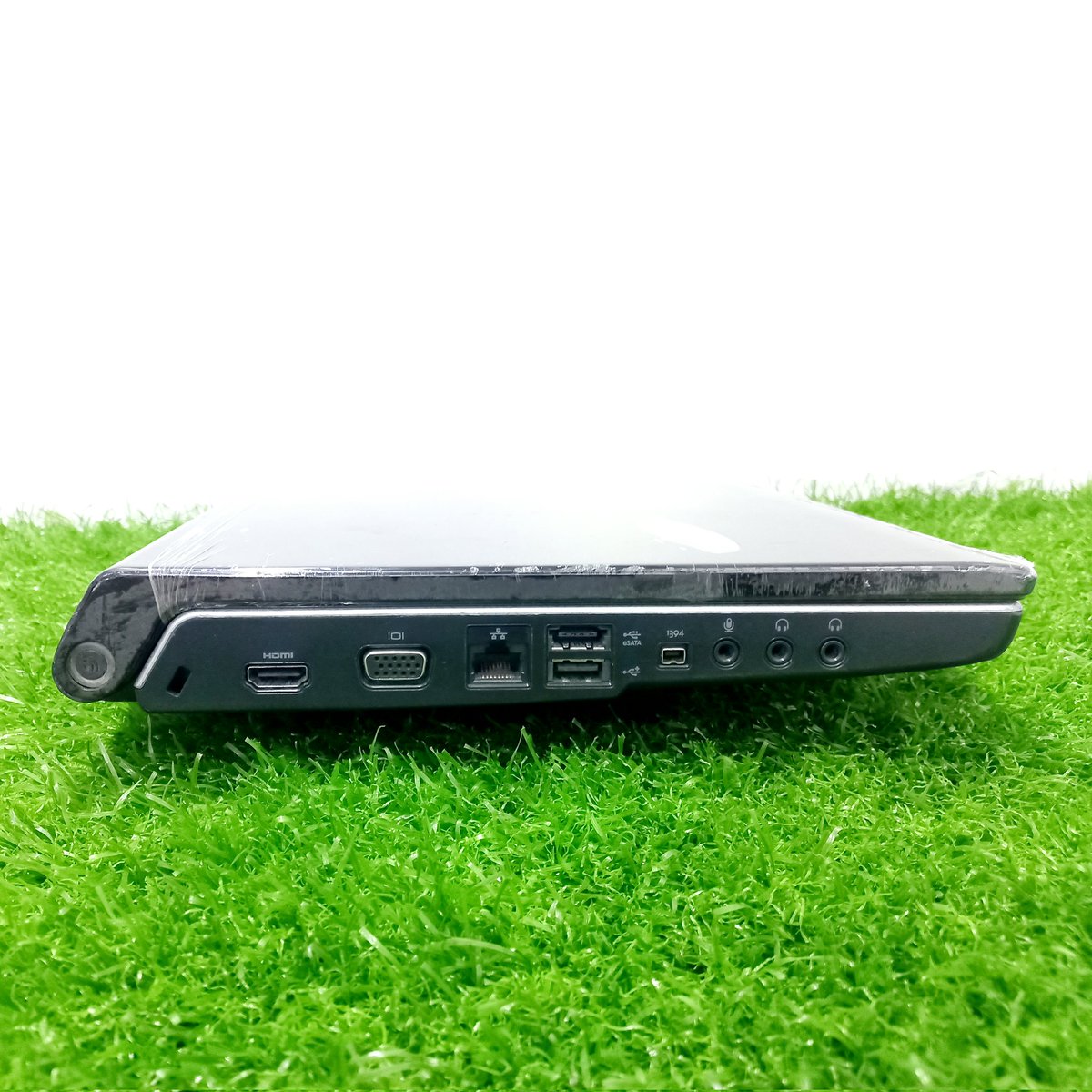 ITZONEELCTRONIC's tweet image. Dell 1555 Laptop 
Intel Core 2 Duo Laptop 
4GB Ram 
320GB Storage 
Contact 0326 5974741 
.
#dell #delllaptop #itzoneelectronics #itzonelaptop #Laptop #core2duo #intelinside