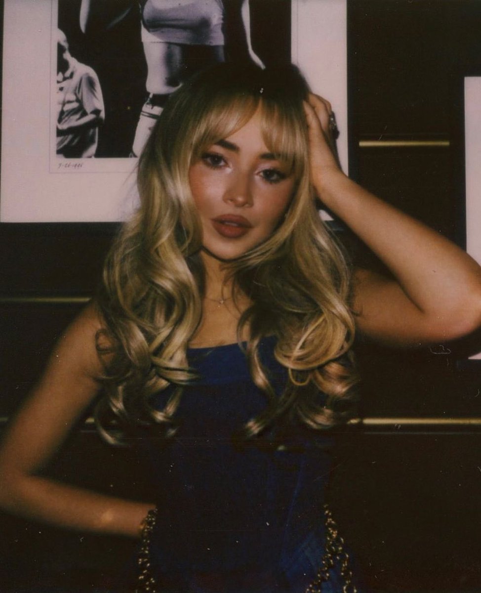 SabrinasDreamer's tweet photo. she’s so fucking beautiful https://t.co/QUGlSMA3V9