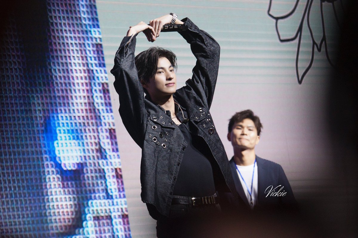 vickie0110's tweet photo. Miss ten days ago，already looking forward to seeing you again.
@gulfkanawut 
#GulfKanawut https://t.co/ZdZC2C7Xq7