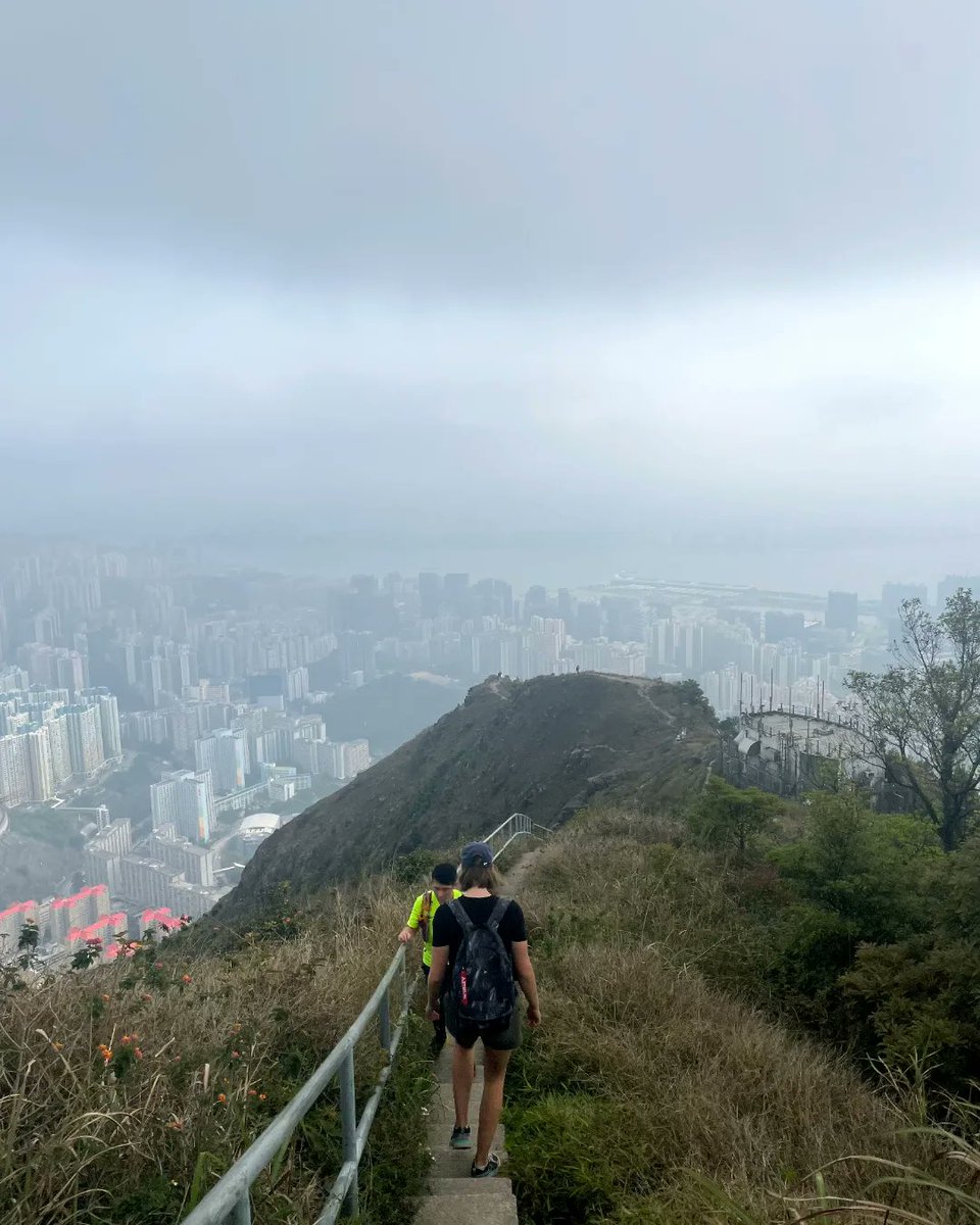 AMSOM_Ahmedabad's tweet photo. Viraj Dhabalia, BBA Hons Student at #AMSOM, @AhdUniv is part of an international semester exchange programme at @lingnanuni, #HongKong. Little did Viraj know that she would encounter a wealth of experiences and amazing new friends.
#studentexchange #culture #exchangestudent https://t.co/aK520gfu2c