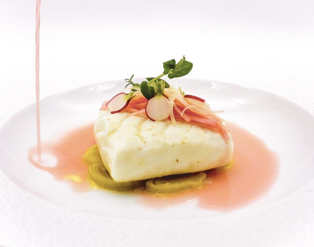 HALIBUT
Steamed Halibut; Braised Baby Leeks, Pickled Rhubarb-Verjus Nage

#LeBernardin #ChefEricRipert #EricRipert #SteamedHalibut