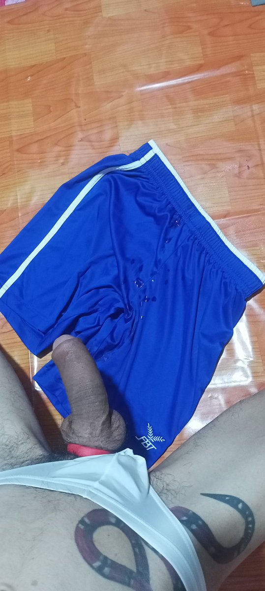 pitchakron21's tweet photo. อ้าวน้ำแตก 
ใครจะเอาเกงบอล2วันติด🤣💦 https://t.co/egmdquylpZ