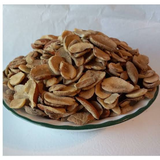 ChowSupport's tweet photo. These seeds make one of the most delicious soups ever!

Looking for recipes to turn this to that? We've got you covered 😌

#Africancuisine #Ogbonosoup #Africanrecipes

This.                                            That. https://t.co/OKIOdpHqa9