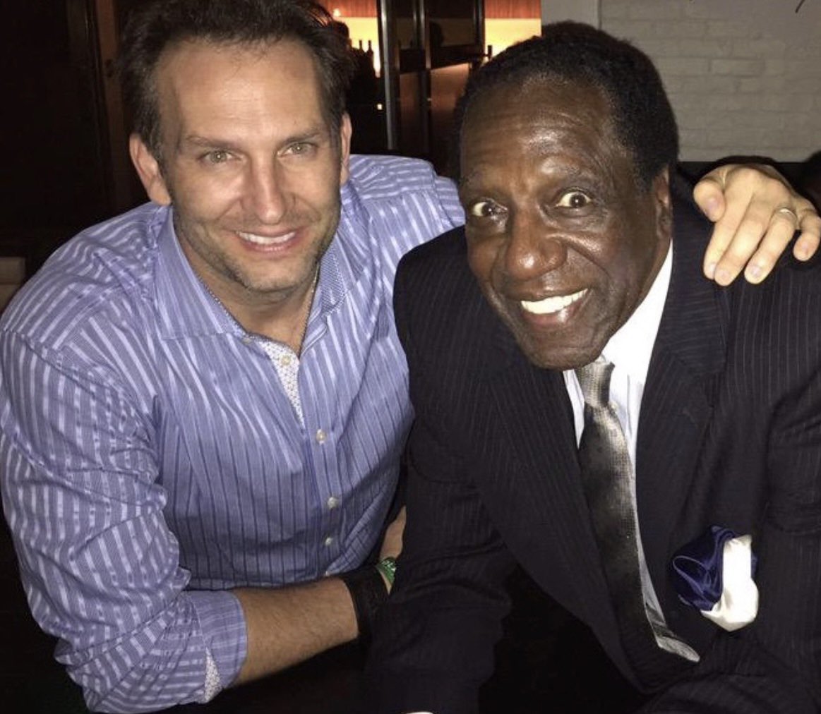 I miss my friend <a href="/meadowlarkL/">Meadowlark Lemon</a>. Enjoy his <a href="/Hoophall/">Basketball HOF</a> speech on his birthday. Meadowlark played in more than 16,000 games – 7,500 consecutively as a Globetrotter🏀 Can’t wait for all your wishes we discussed to come to fruition! Thx for all the memories!
hoophall.com/hall-of-famers…