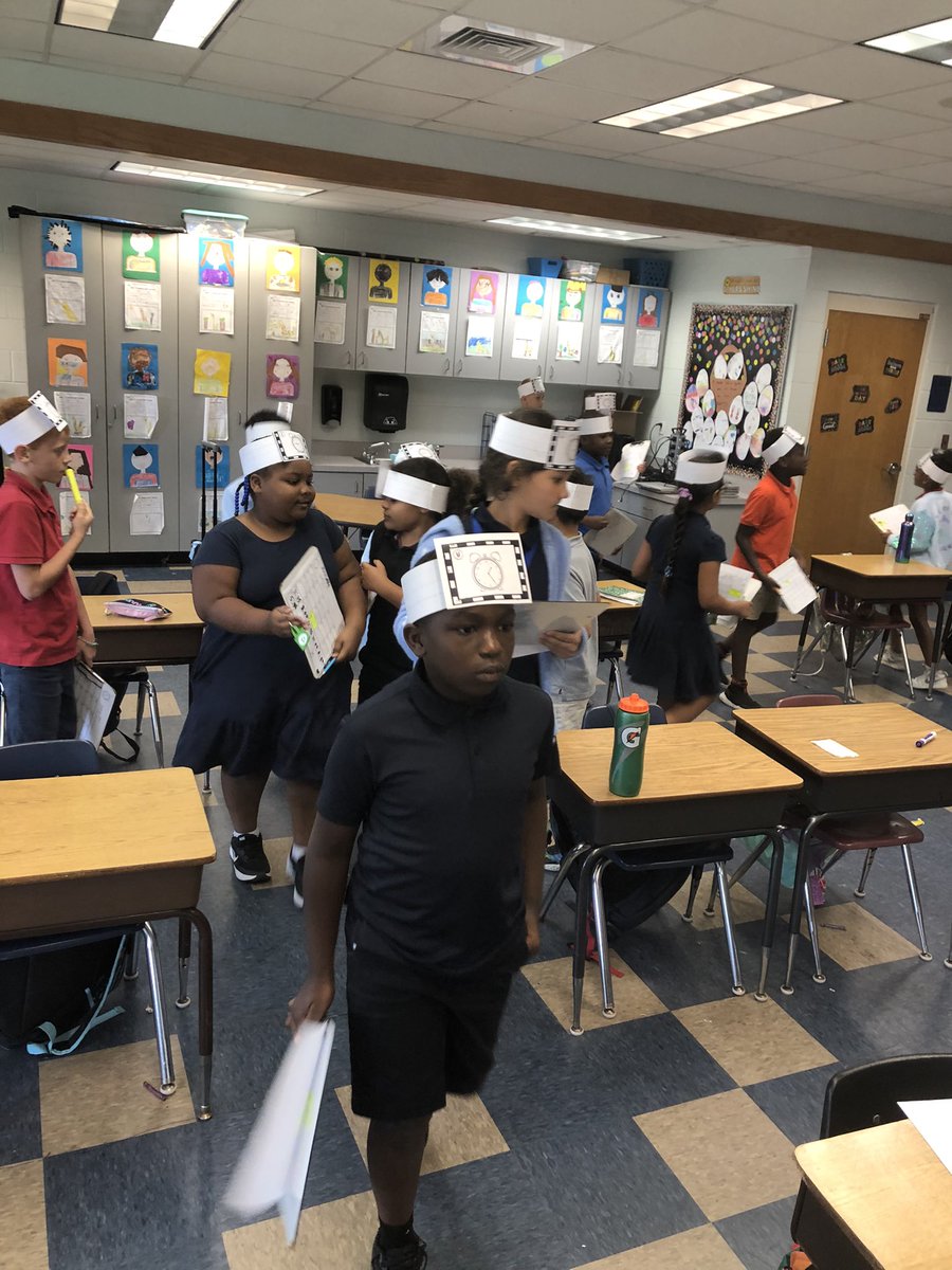 crousb's tweet photo. Today we were time telling travelers! We made clock bands to wear around the room. When the music stopped, we read the time on our partners band, recorded it, and checked our partners work! @LelyLionsRoar https://t.co/uCzK2h3yIw