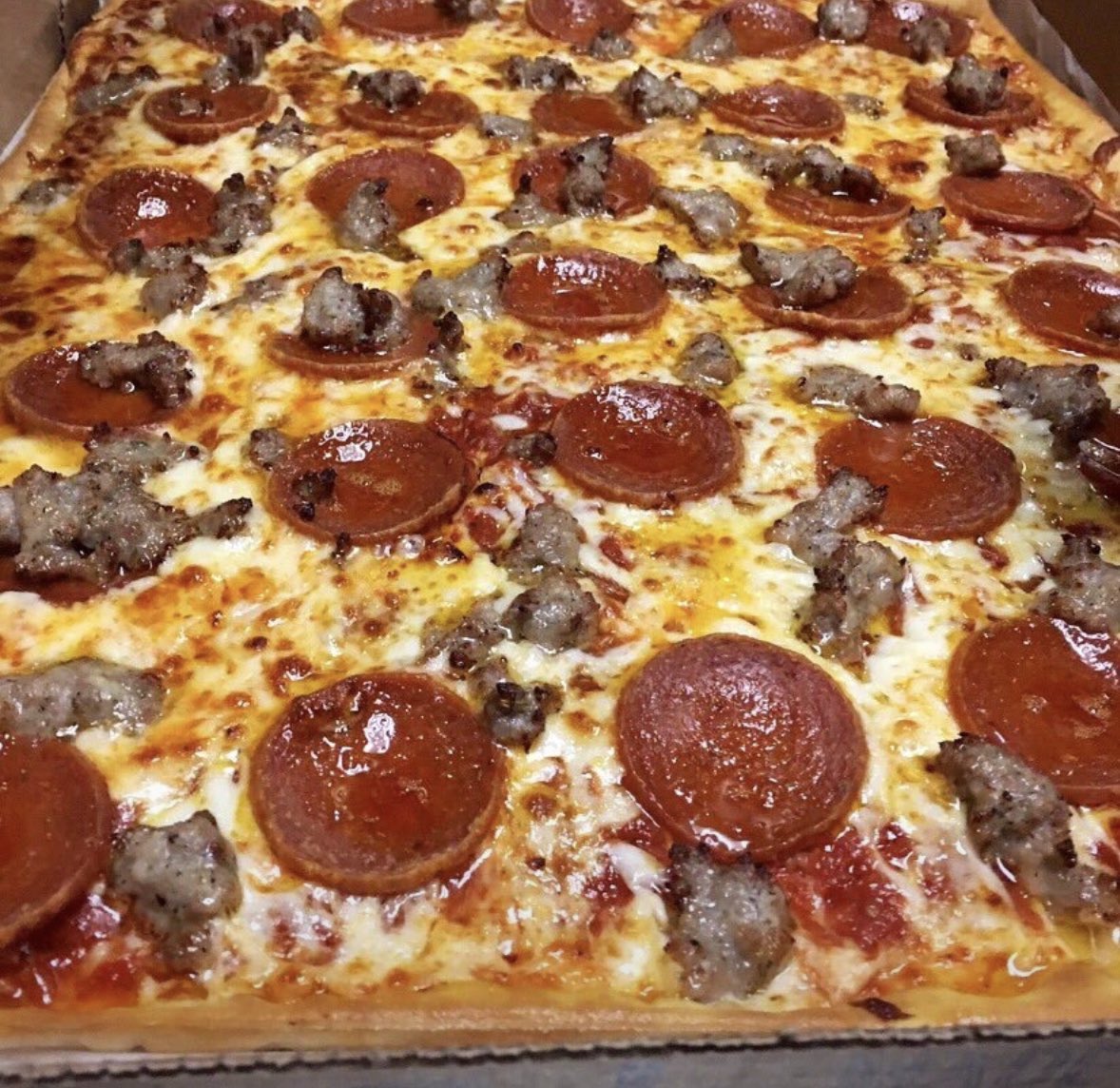 LedoPizza's tweet photo. ✨Double Points Tuesday GIVEAWAY✨

RETWEET to be entered to win a
$50 #LedoPizza Gift Card ‼️
1 winner picked 9pm 4/25/23

✨ Earn 2X Points on Tuesdays when Ordering Online while logged into your My Ledo Rewards account!

https://t.co/I8Dp83LfYk

2x Pts Tues. for a Limited Time https://t.co/qYGz3ojXqu