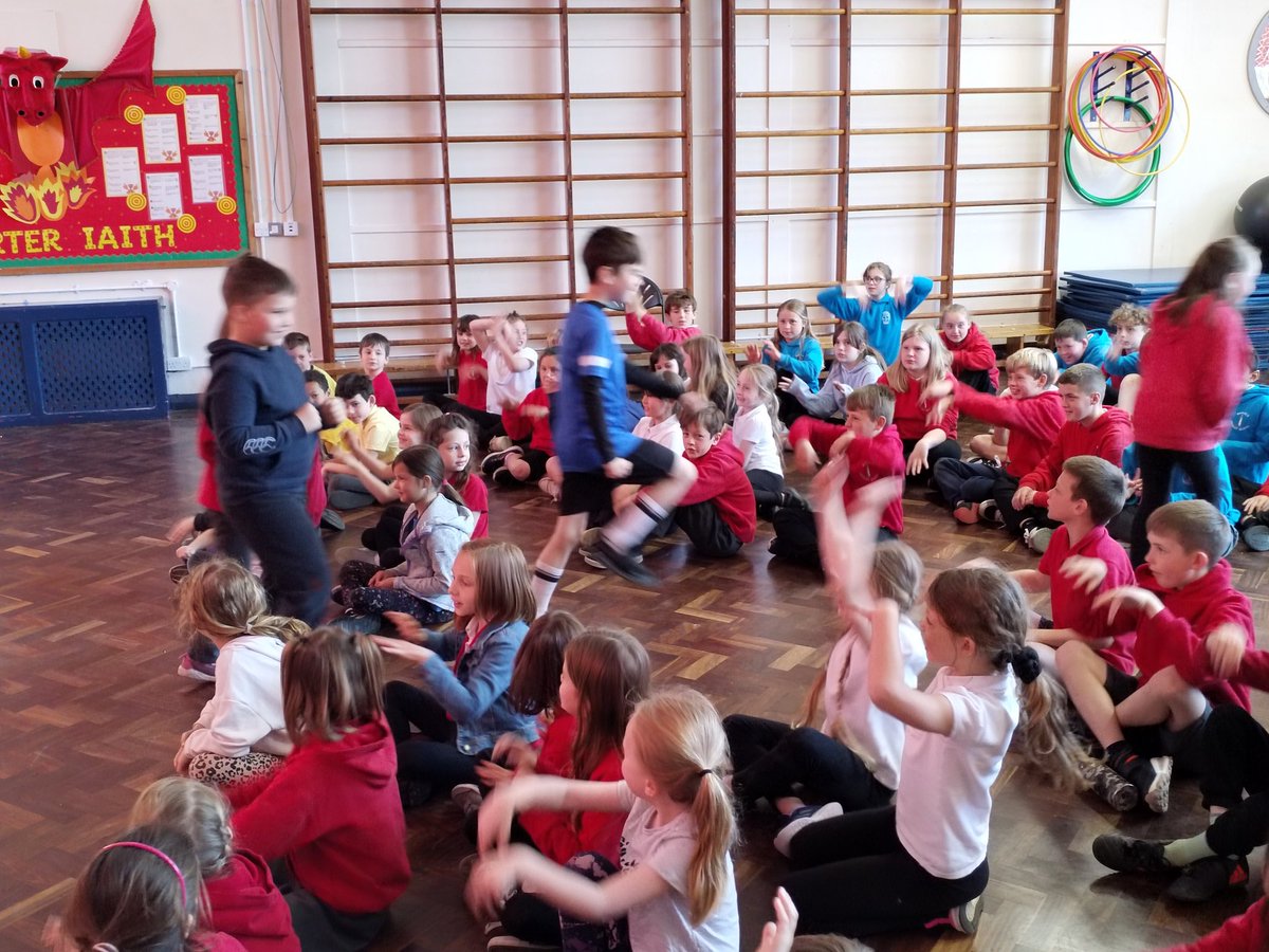 MayalsSchool's tweet photo. Thank you @rnliwatersafety @TheMumblesRNLI @RNLI for teaching us to stay safe in the sun and at the beach and especially in the water. #MayCommunity #MayHealthWB #MayPupVoice https://t.co/EYPPHPIRq5